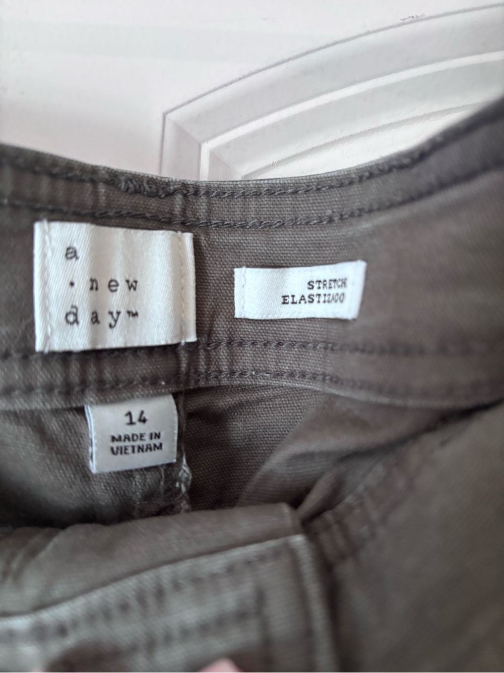 a new day Women's High-Rise Utility Shorts - Picture 3 of 4